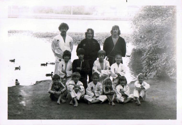 Juniors down at the dam, Aug 1978 — Newmillerdam Karate Club